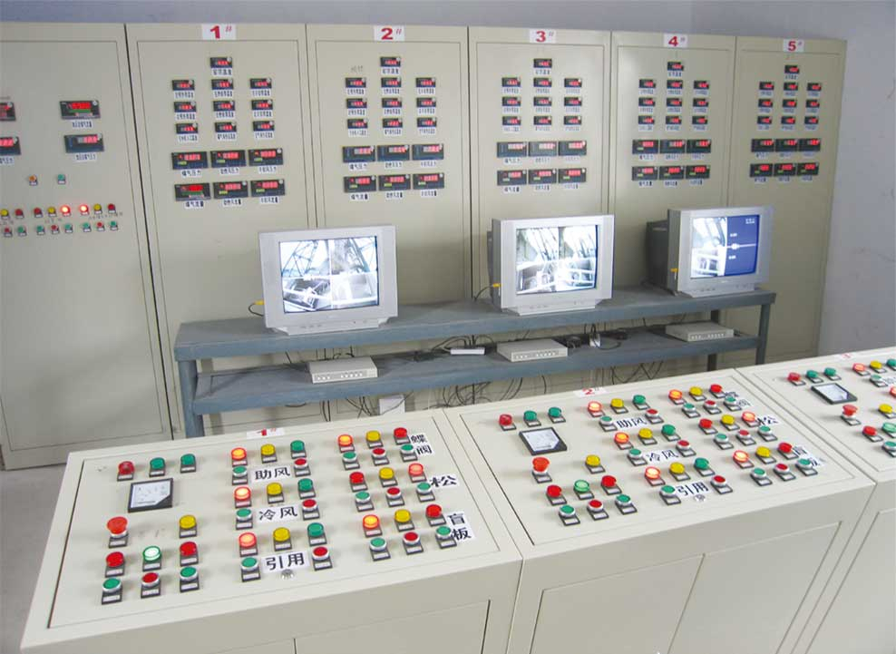 石灰窯高效空氣、煤氣預(yù)熱器及控制室1